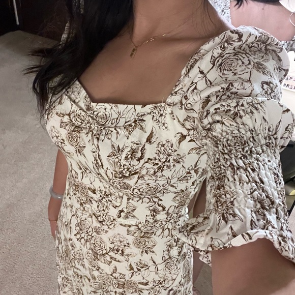 Brown floral dress - Picture 3 of 4